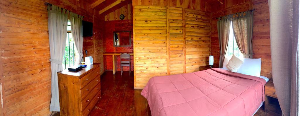 Grandpas Hotel & Restaurante Cartago Room photo